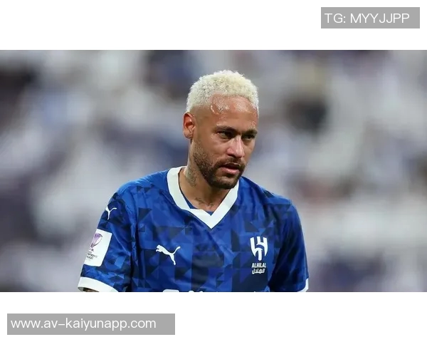 内马尔加盟弗鲁米嫩塞传闻再起弟媳社媒晒合照引发球迷热议